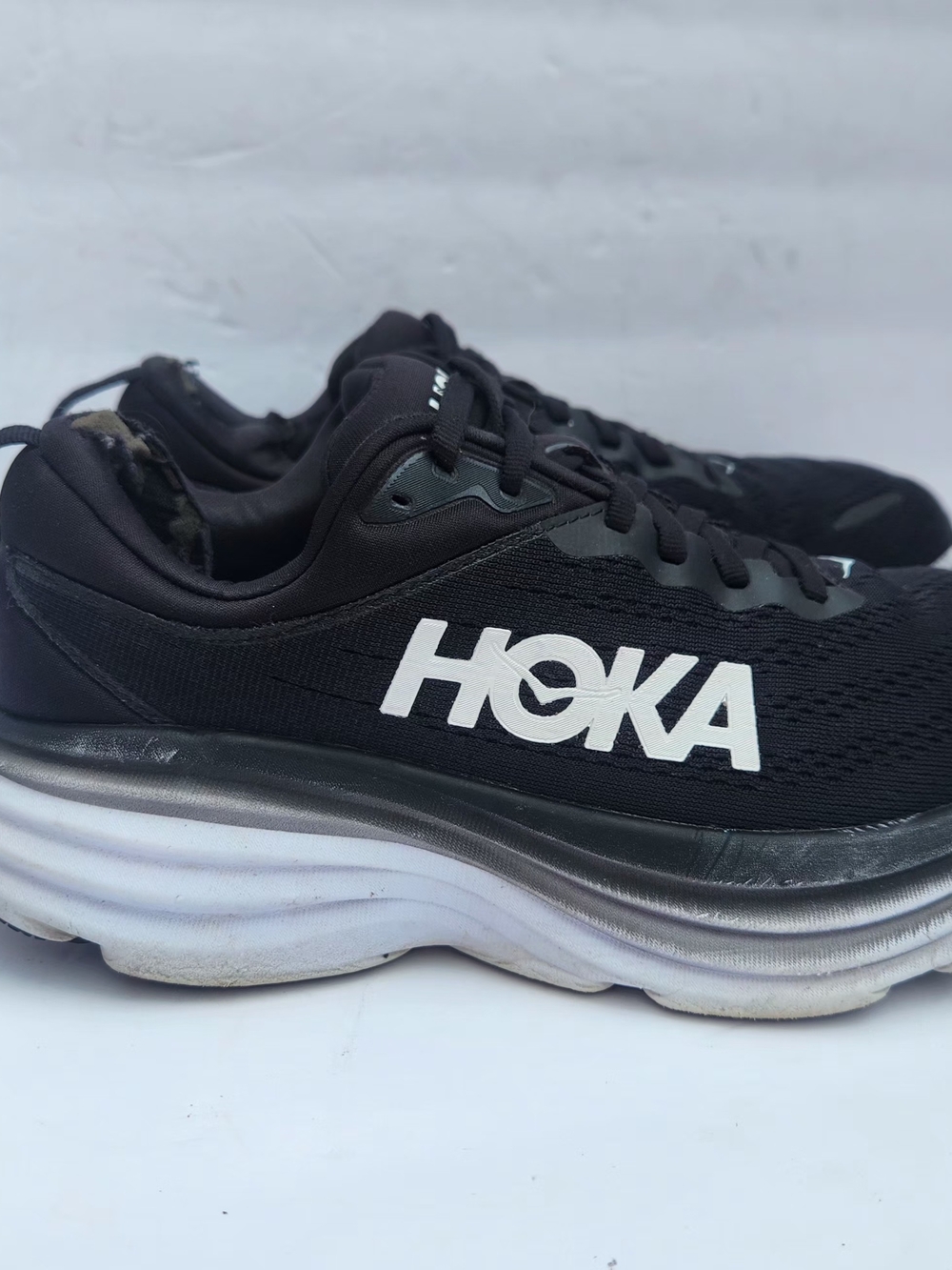 Hoka Bondi 8 Women's Black and White Cushion Running Shoes Size 7D - Picture 3 of 9